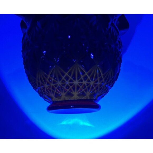 Fenton Art Glass Diamond Star Pattern Ruby Red Amberina Bowl Vase Ruffled Edge - Picture 10 of 12